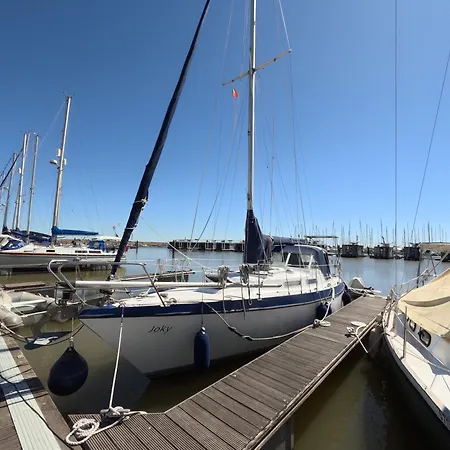 Refugio Flutuante * Lissabon